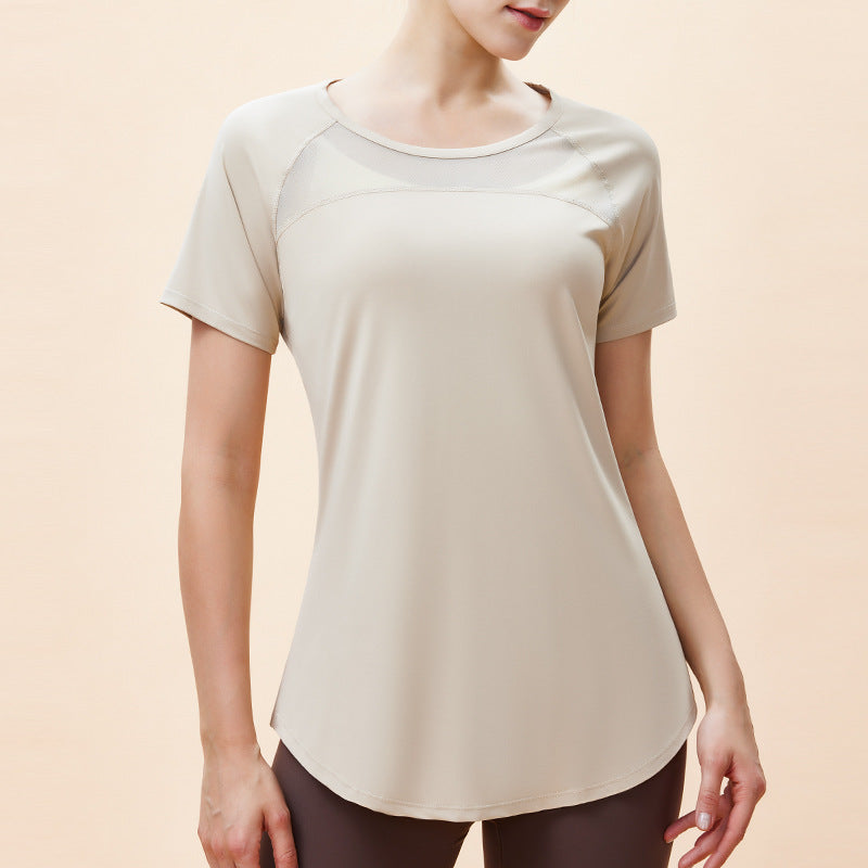 新しいスタイルのメッシュ通気性ヨガ半袖女性の吸湿発散性、ウエストカバーお尻カバー痩身ロングアークスイングヨガウェア Tシャツ