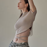 Yoga wear top, short sleeves, open back, belly button exposed, yoga t-shirt, upper arm cover, curved hem, back ribbon, short length, sexy, 4 colors available, sports, fitness, gym, running, pilates, stylish, cute, sweat absorbing, quick drying, S-XL